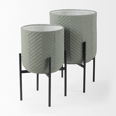 Mabel Set of Two 15.4 x 24.8 Green Top W/ Black Iron Base Plant Stands