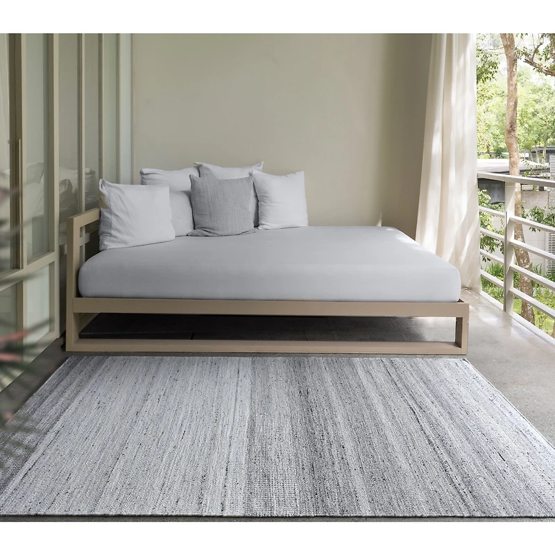 Chisos Handwoven Carpets Of Manmade Fibres - Grey/ivory
