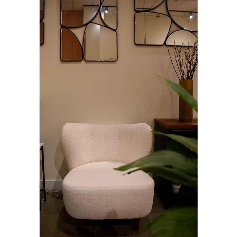 Mellow Club Chair