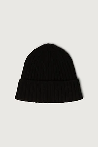 CLASSIC RIBBED KNIT BEANIE