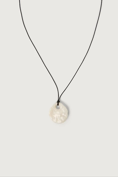 TEXTURED STONE PENDANT NECKLACE