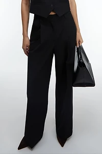HIGH-RISE STRAIGHT LEG TROUSER