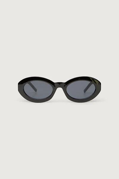 OVAL SUNGLASSES