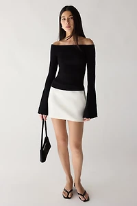 OFF THE SHOULDER TRUMPET SLEEVE TOP