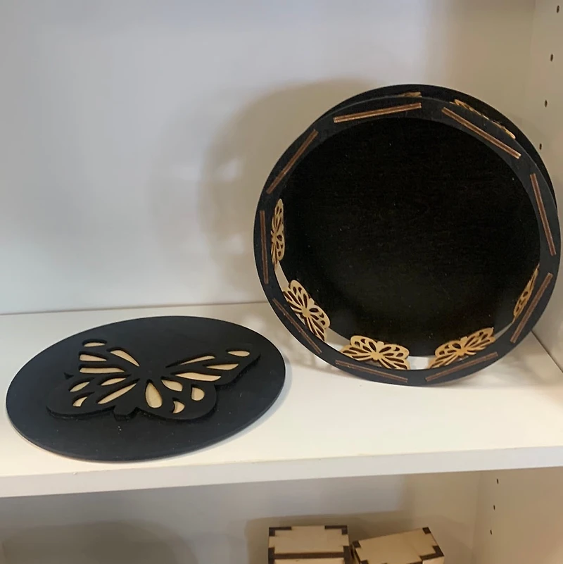 Round Butterfly Box With Lid