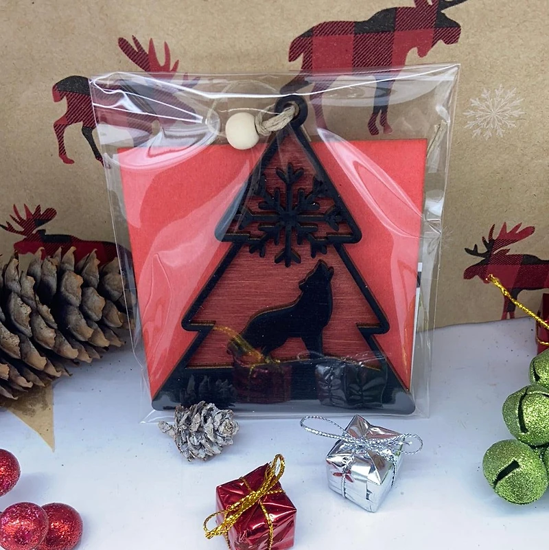 Tree with Wolf Ornament