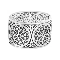 Ferrara Hinged Bangle