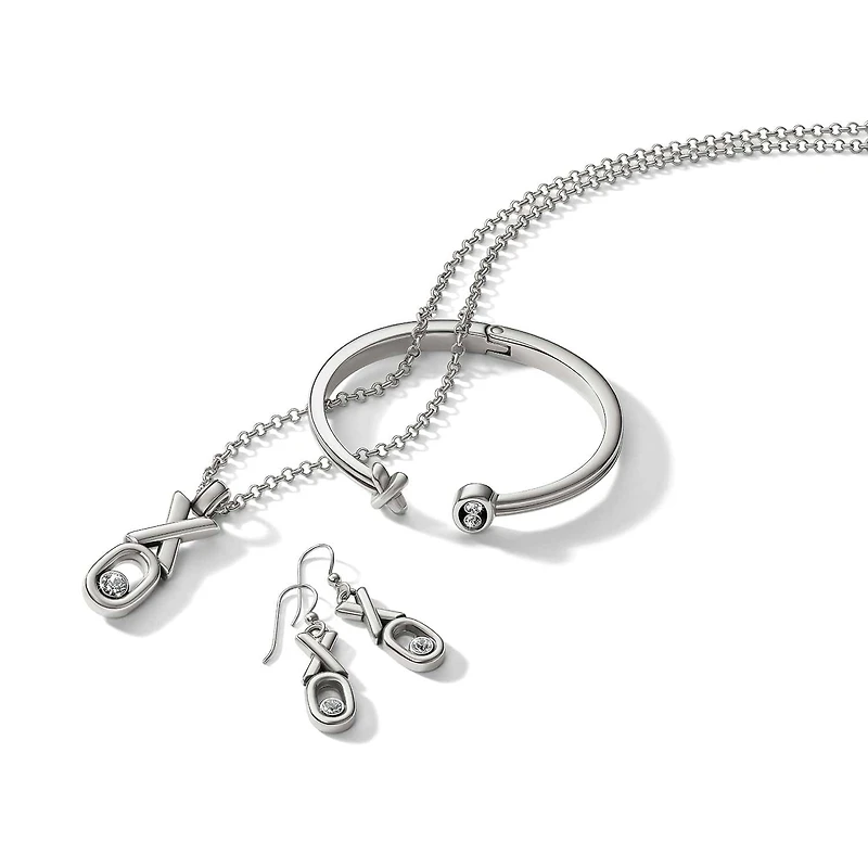 Hugs & Kisses Necklace