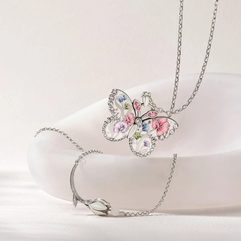 La Tulipe Butterfly Necklace