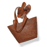 Nicki Lasered Slides