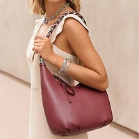 Shelby Hobo
