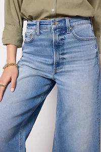 Petite Lana Crop