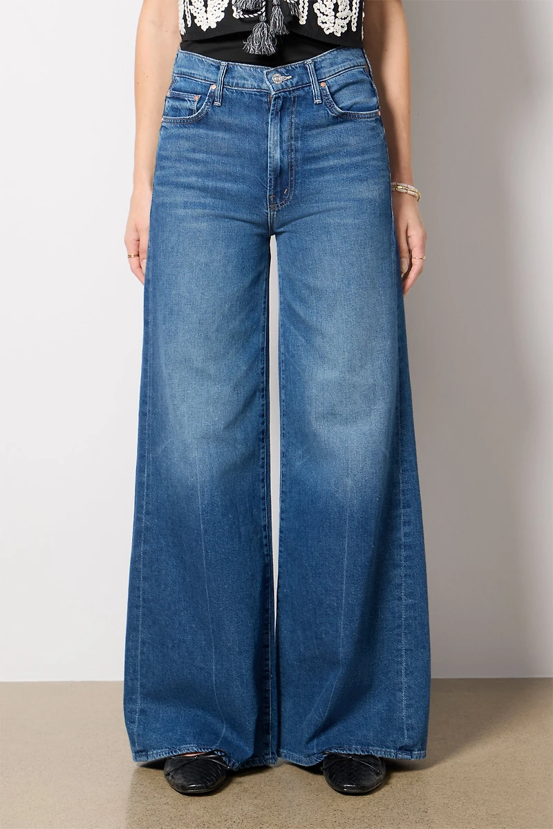 The Undercover Sneak