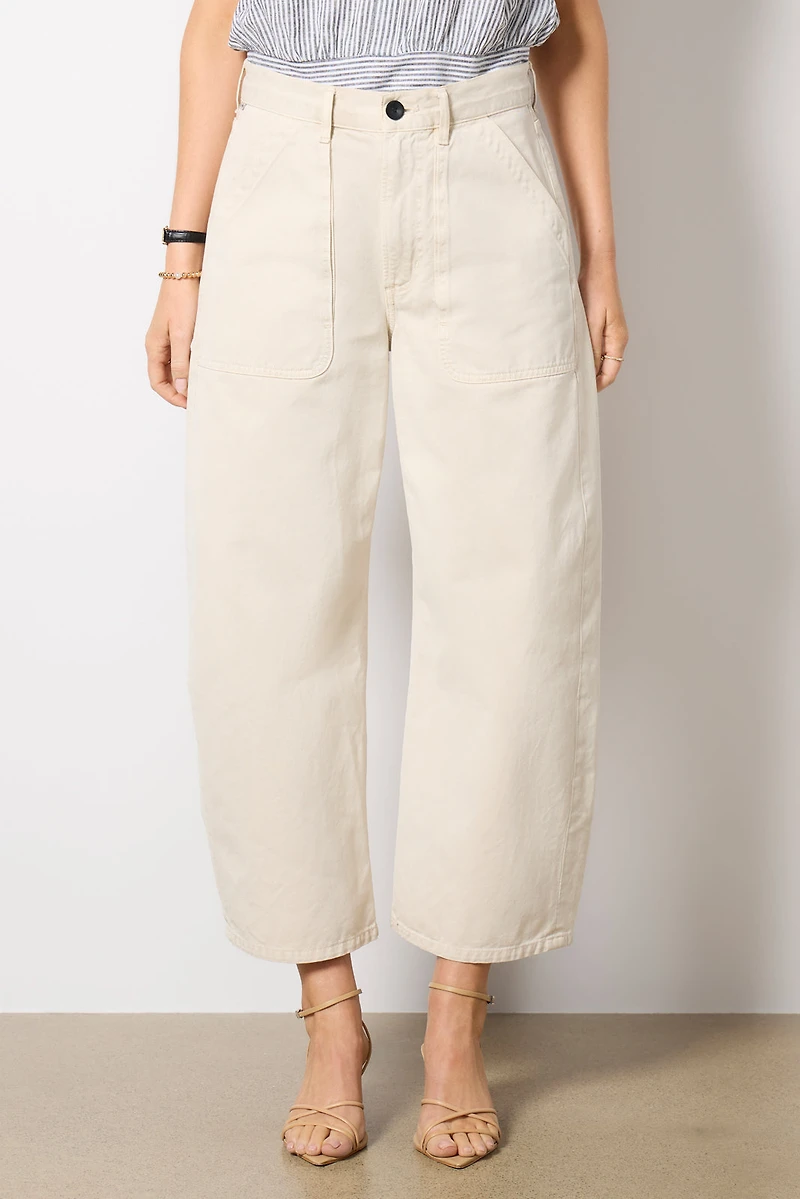 Ayla Cargo Crop