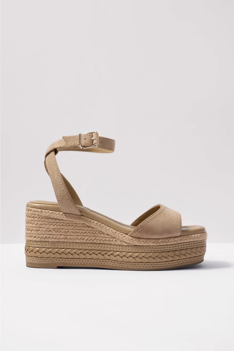 Lilla Wedge Sandal