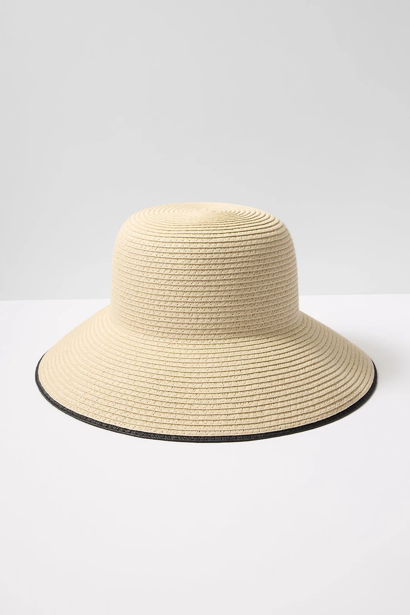 Izzie Sunhat
