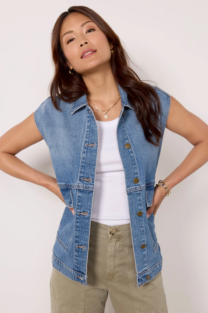 Luka Vest