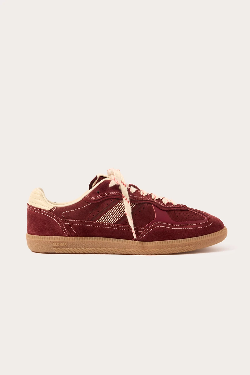 490 Sneaker