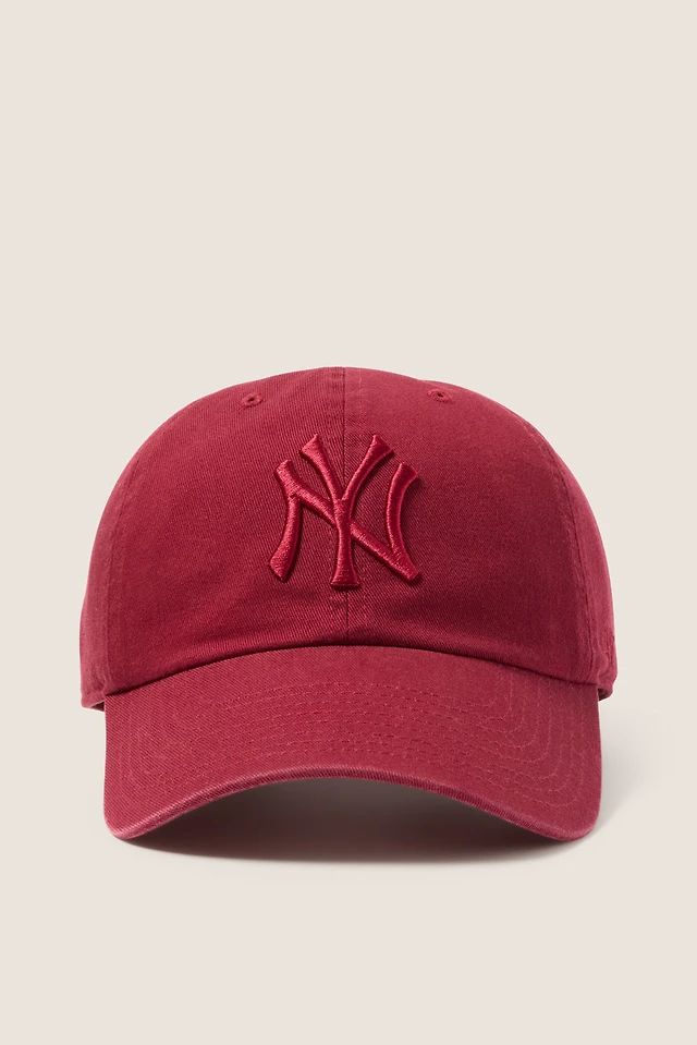 47 Brand NY Yankees Candy Hearts Hitch Baseball Hat | The Summit display picture 2