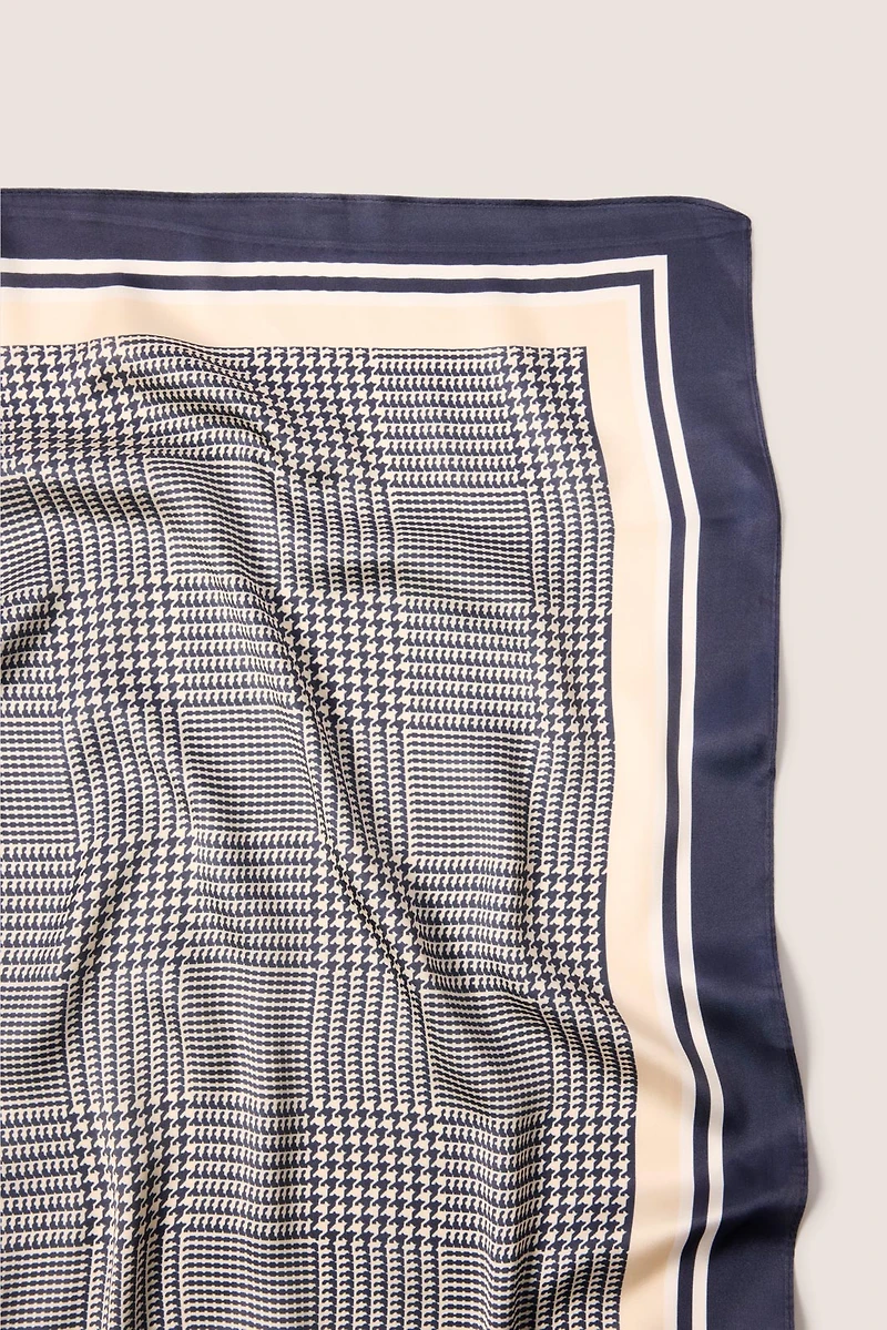 Austin Checked Bandana