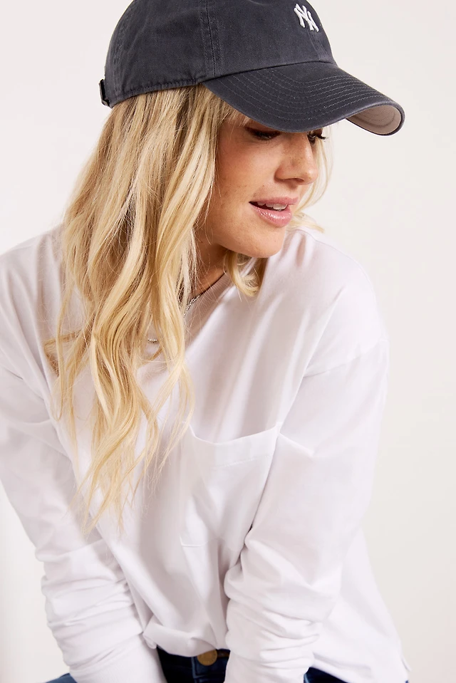 47 Brand NY Yankees Candy Hearts Hitch Baseball Hat | The Summit display picture 3