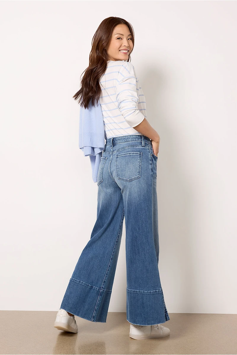 Goldie w Exaggerated Hem