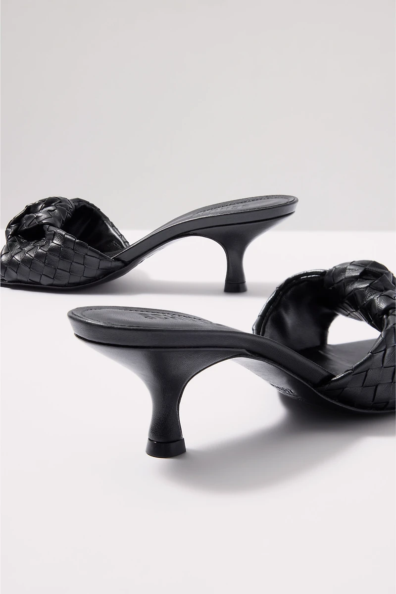 Kareena Knot Mule