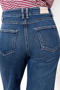 Anessa with Inset Pockets