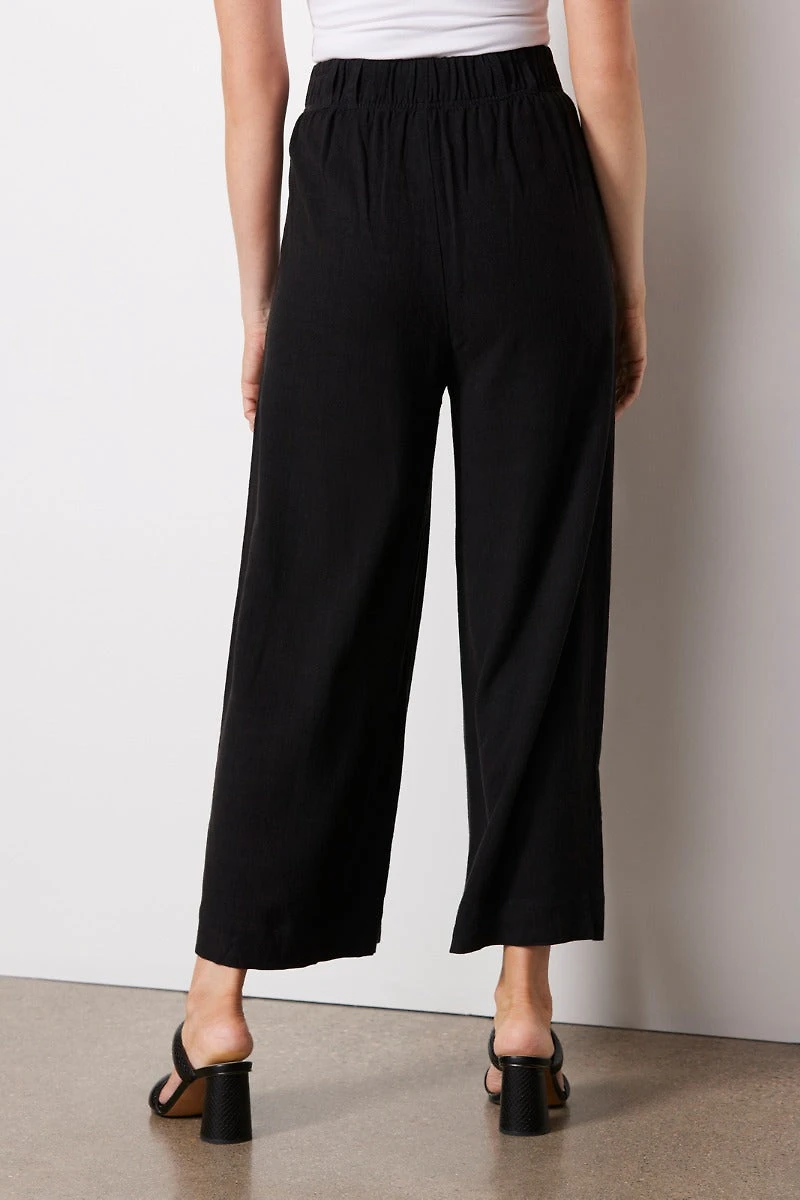 Farah Pant
