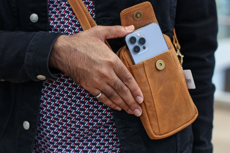 The Phone Crossbody/Belt - Verticle
