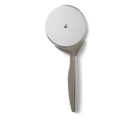 Pizza cutter with cover