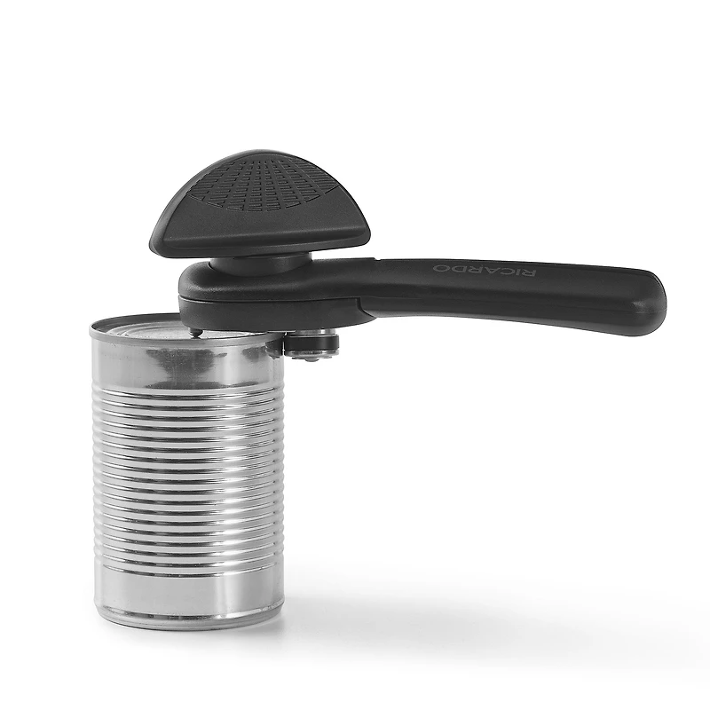 Safety can opener