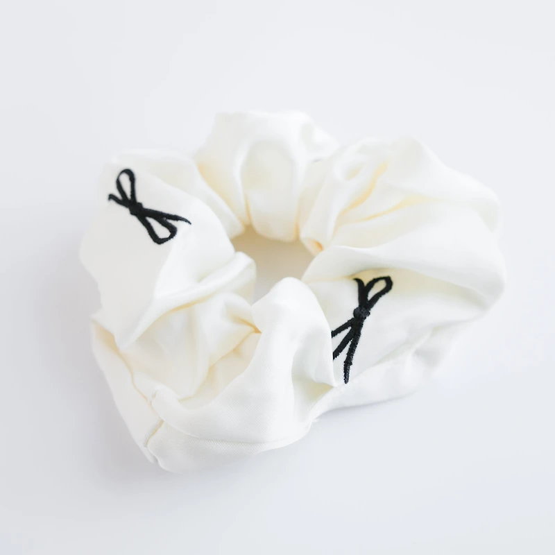 Grand chouchou - Ivoire & boucles