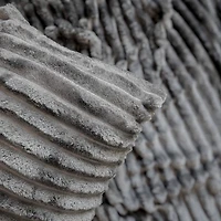 Ribbed cushion - Gray