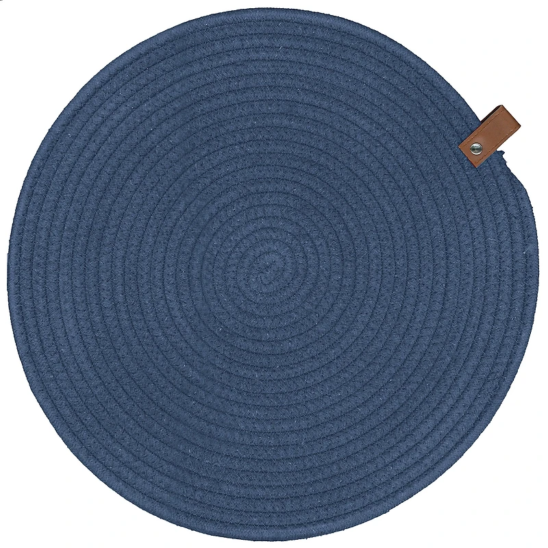 Round woven placemat