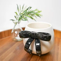 Tasse en céramique blanche - Boucle noire