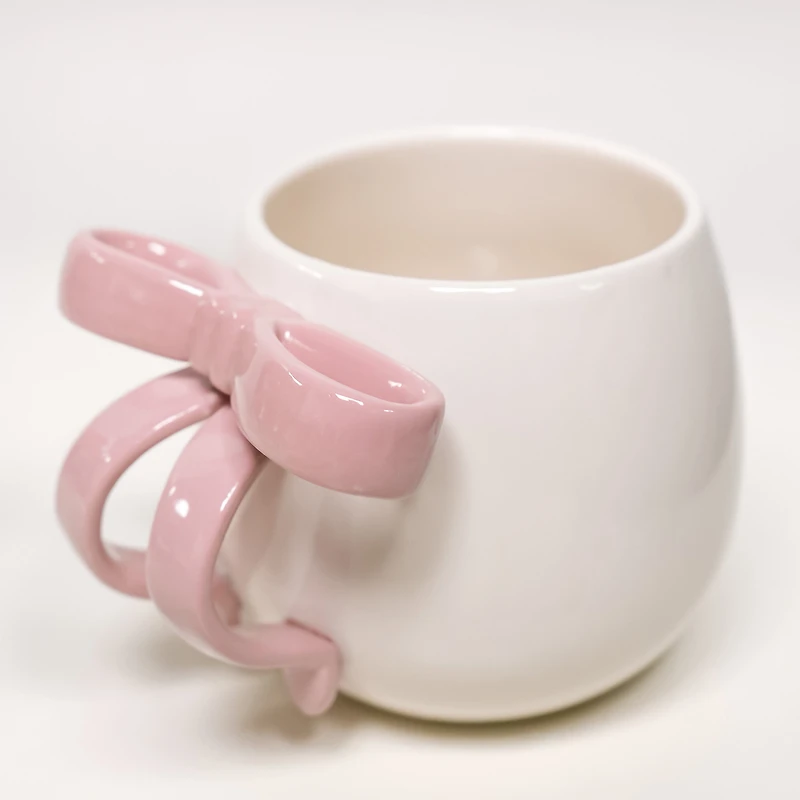 White ceramic cup - Pink loop