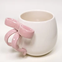 White ceramic cup - Pink loop