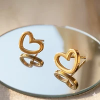 Gold heart earrings - Pour toi