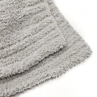 Deluxe knitted throw
