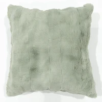 Faux fur short pile throw - Pink