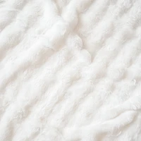 Embossed throw - White