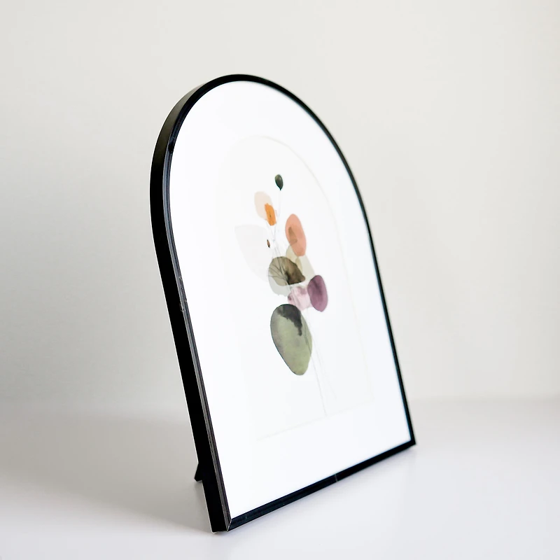 Black arch-shaped photo frame - 5 x 7