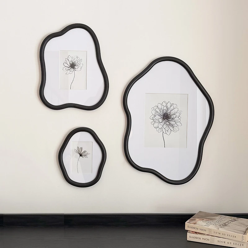 Irregular shaped photo frame - 8 x 10 black