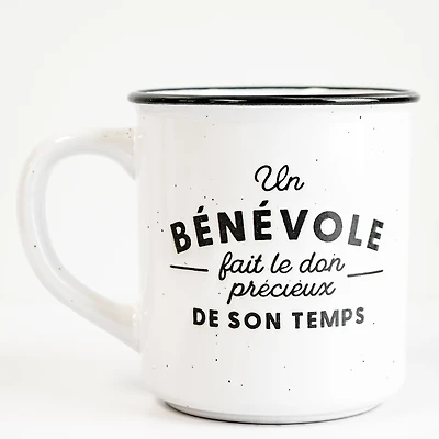 Tasse - Un bénévole