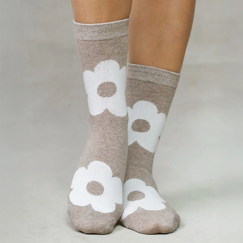 Flower patterned base - Brown