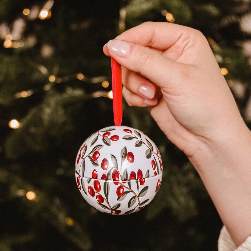 Christmas bauble candle - Spiced cranberry