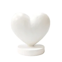 Coeur blanc décoratif