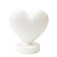 Coeur blanc décoratif