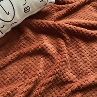 Kozy Textured throw - Rusty